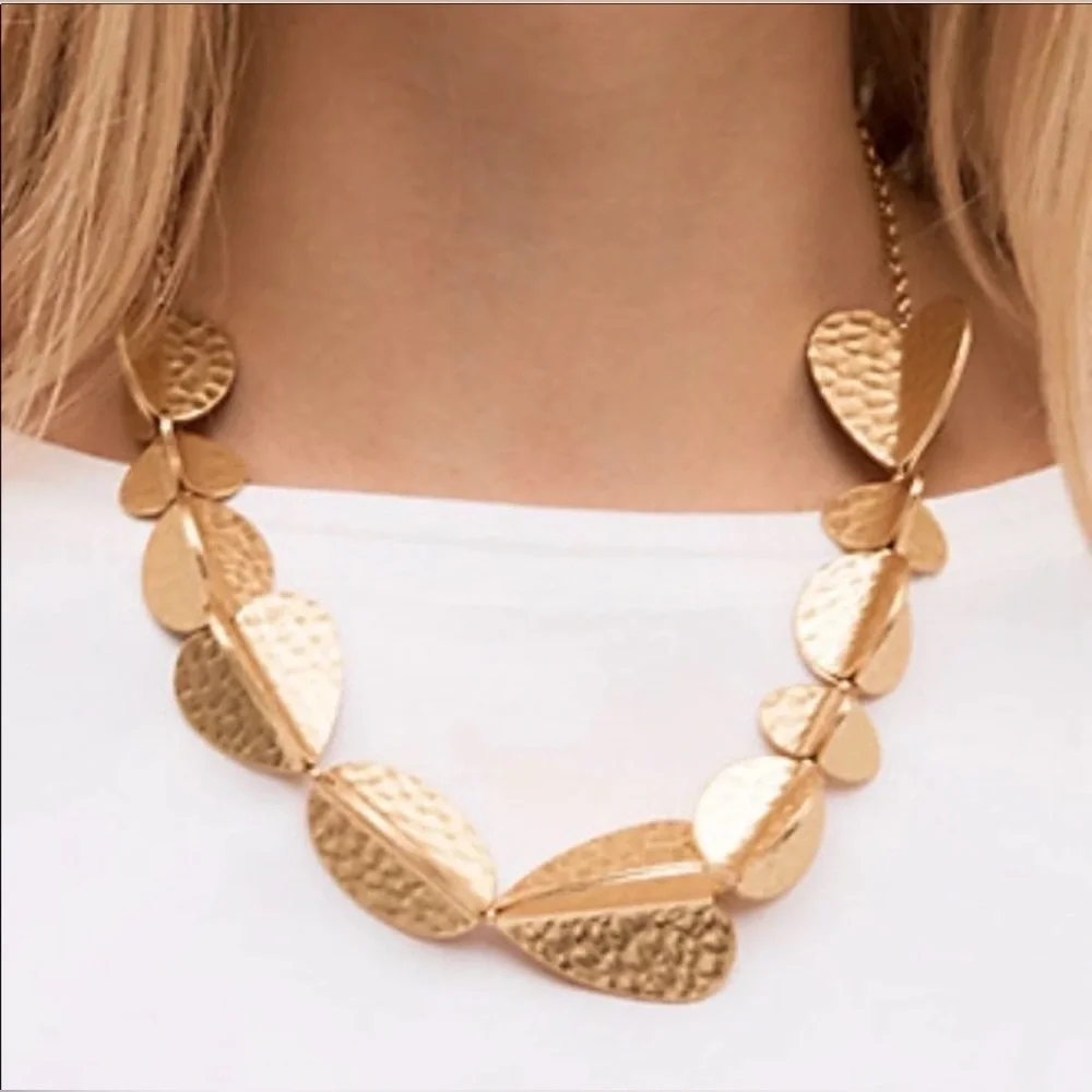 Kate Spade Metal Petal Necklace Gold - Picture 4 of 5